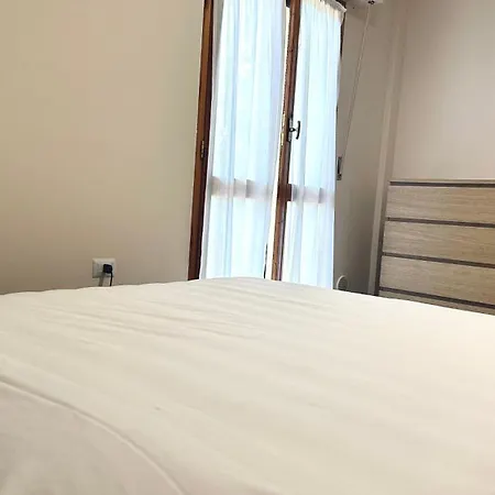 M334 - Marcelli, Bilocale Con Giardino A 30 Mt Dal Mare *
